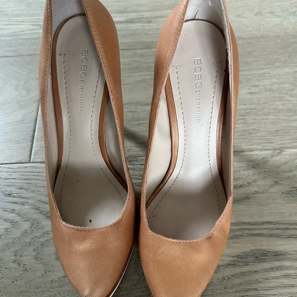 Platform heels - Picture 2 of 3